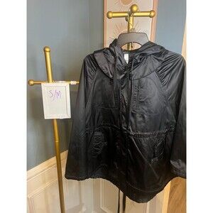 Lululemon black waterproof jacket ponch coat